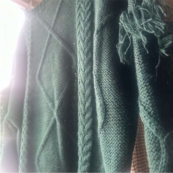 NWT Chelsea & Violet jade green sweater without tags! - Picture 4 of 4